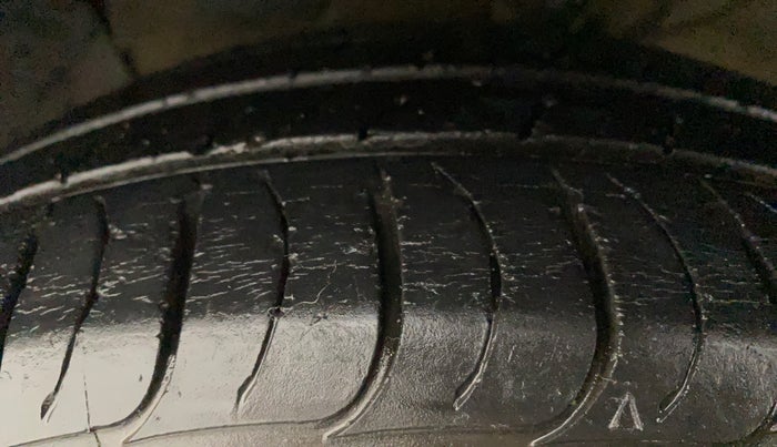 2019 Hyundai Creta SX 1.6 PETROL, Petrol, Manual, 28,314 km, Left Front Tyre Tread