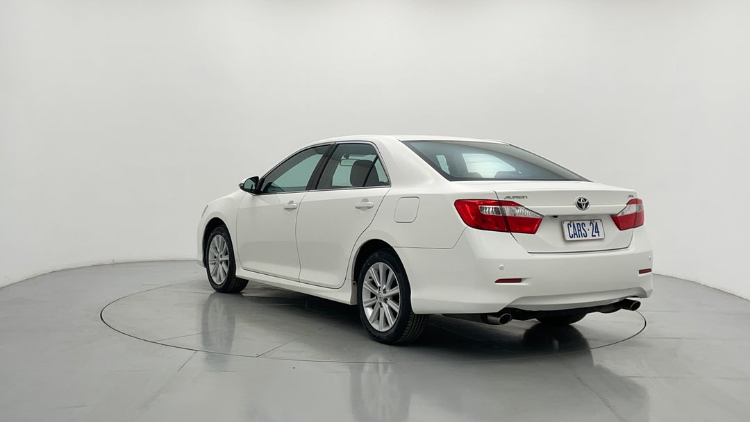 Left Back Diagonal (45- Degree) View