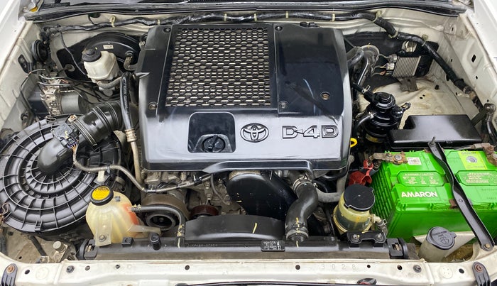 2012 Toyota Fortuner 3.0 MT 4X4, Diesel, Manual, 1,47,757 km, Open Bonet