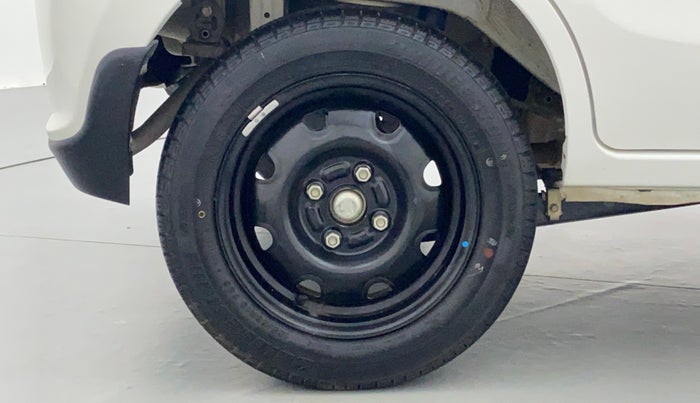 2016 Maruti Alto K10 VXI P, Petrol, Manual, 57,110 km, Right Rear Wheel