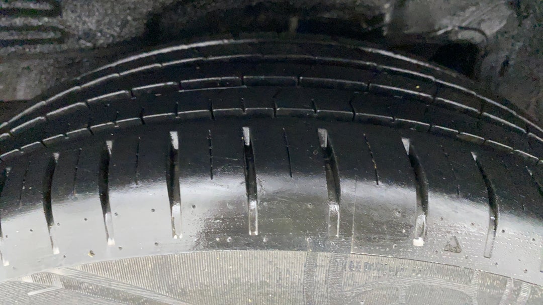 Right Rear Tyre Tread