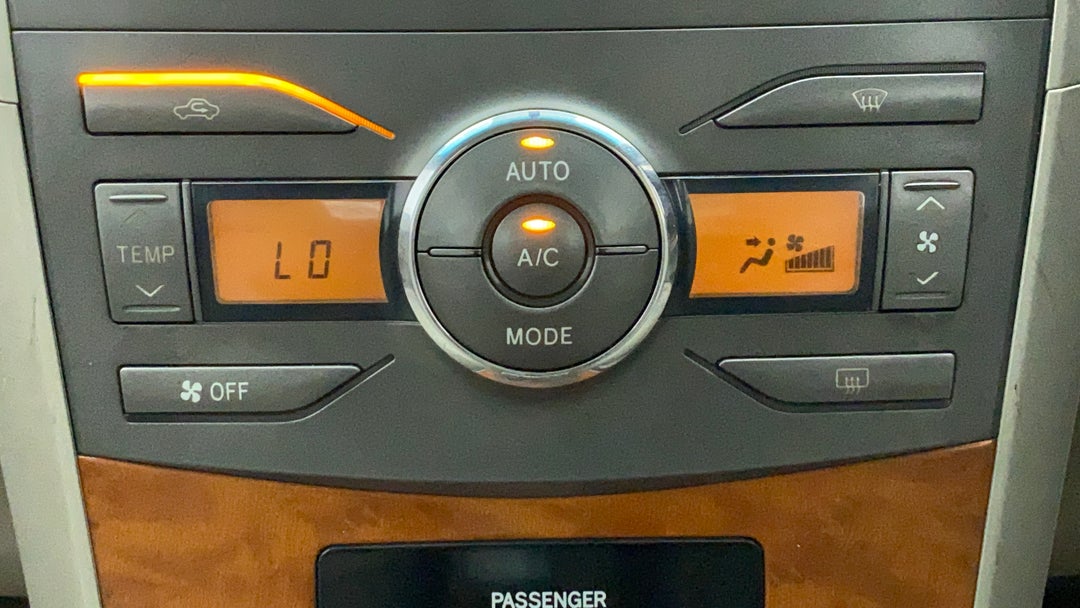 Automatic Climate Control 