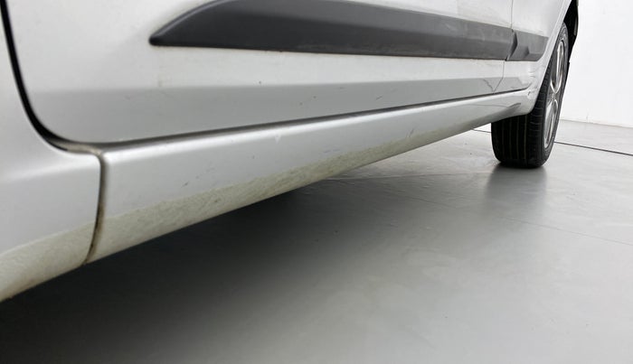 2016 Hyundai Elite i20 ASTA 1.2 (O), Petrol, Manual, 17,551 km, Left running board - Slightly dented