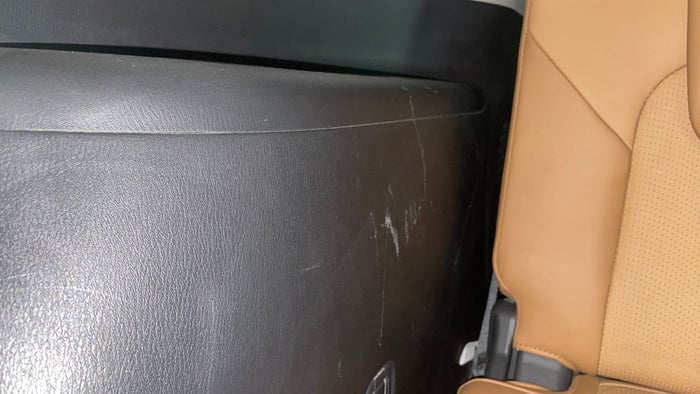 NISSAN PATROL-Quarter Panel RHS Scratch