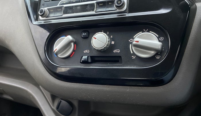 2016 Datsun Redi Go T (O), Petrol, Manual, 70,104 km, Dashboard - Air Re-circulation knob is not working