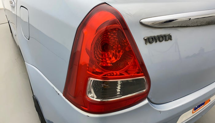 2011 Toyota Etios V, Petrol, Manual, 69,350 km, Left tail light - Minor damage