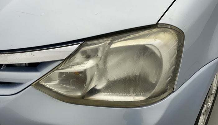 2011 Toyota Etios V, Petrol, Manual, 69,350 km, Left headlight - Faded