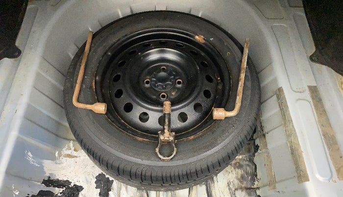 2011 Toyota Etios V, Petrol, Manual, 69,350 km, Spare Tyre