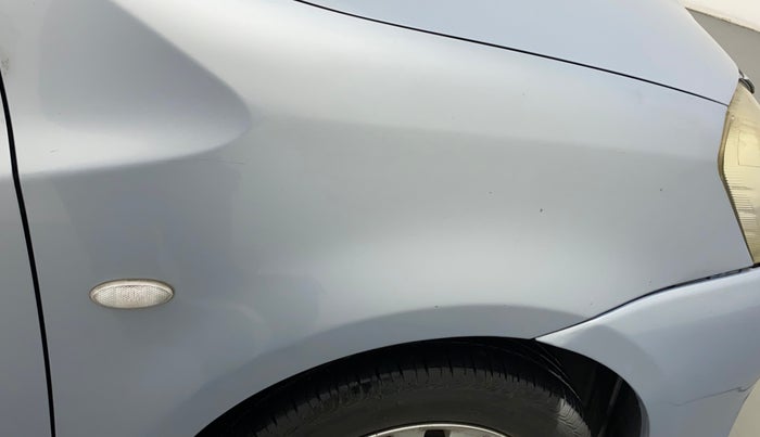 2011 Toyota Etios V, Petrol, Manual, 69,350 km, Right fender - Minor scratches
