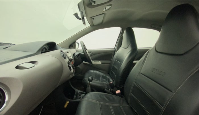 2011 Toyota Etios V, Petrol, Manual, 69,350 km, Right Side Front Door Cabin