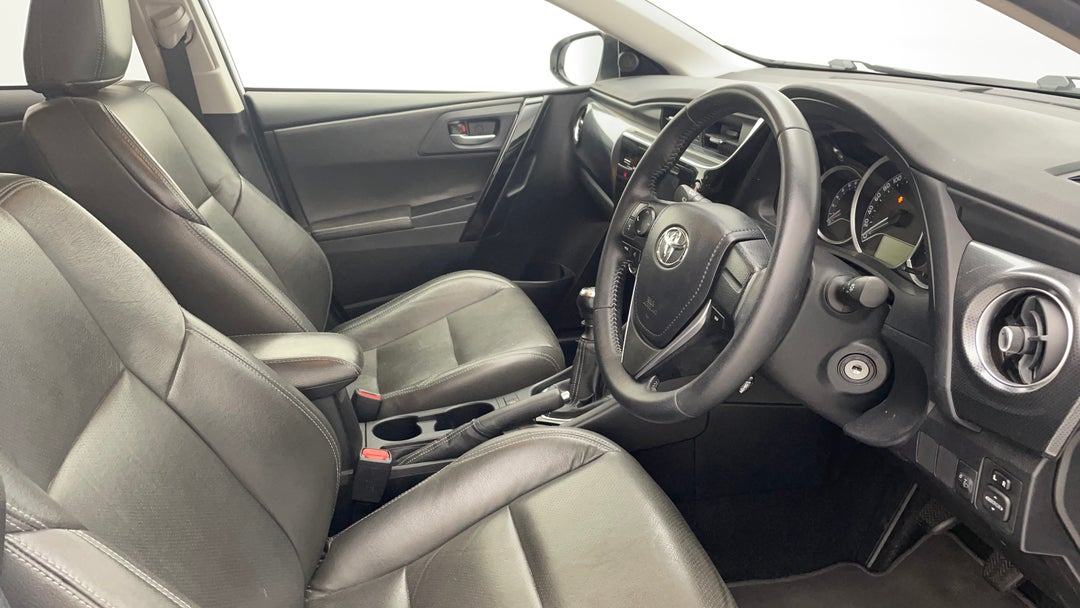 2016 Toyota Corolla Ascent Sport, Manual, 112165 km, Right Side Front Door Cabin View