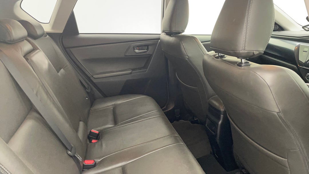2016 Toyota Corolla Ascent Sport, Manual, 112165 km, Right Side Rear Door Cabin View