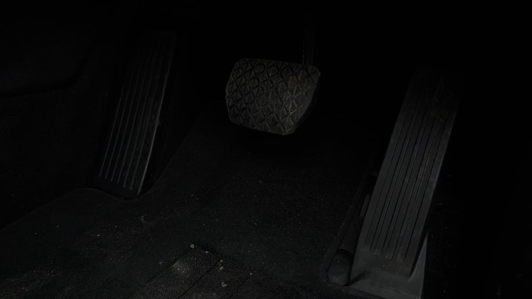 2023 Mazda CX-30 G25 Gt Sp (FWD), Automatic, 71883 km, Pedals and Footmat