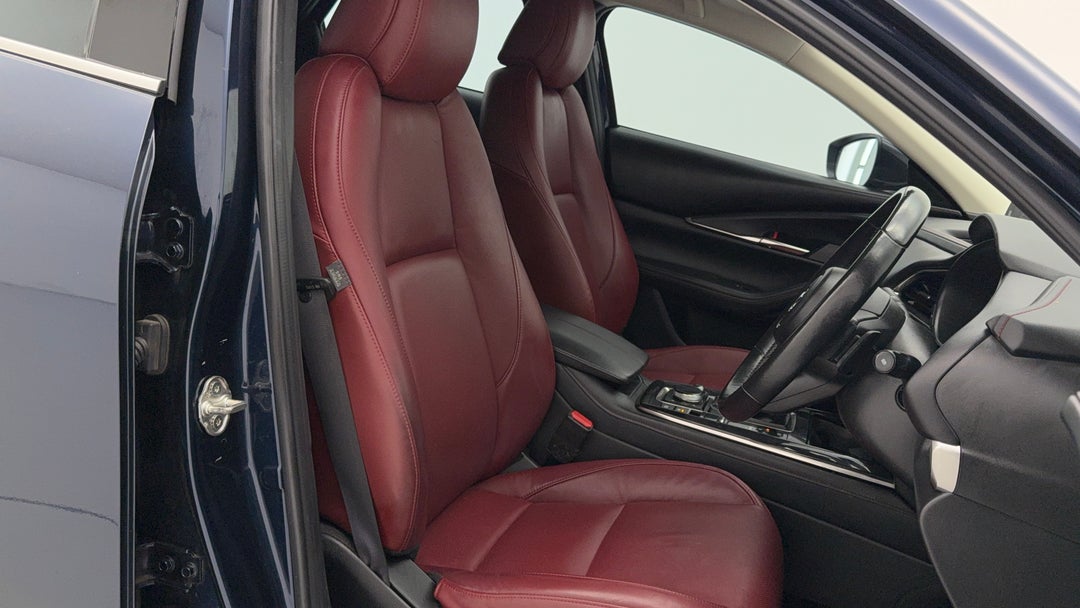 2023 Mazda CX-30 G25 Gt Sp (FWD), Automatic, 71883 km, Right Side Front Door Cabin View