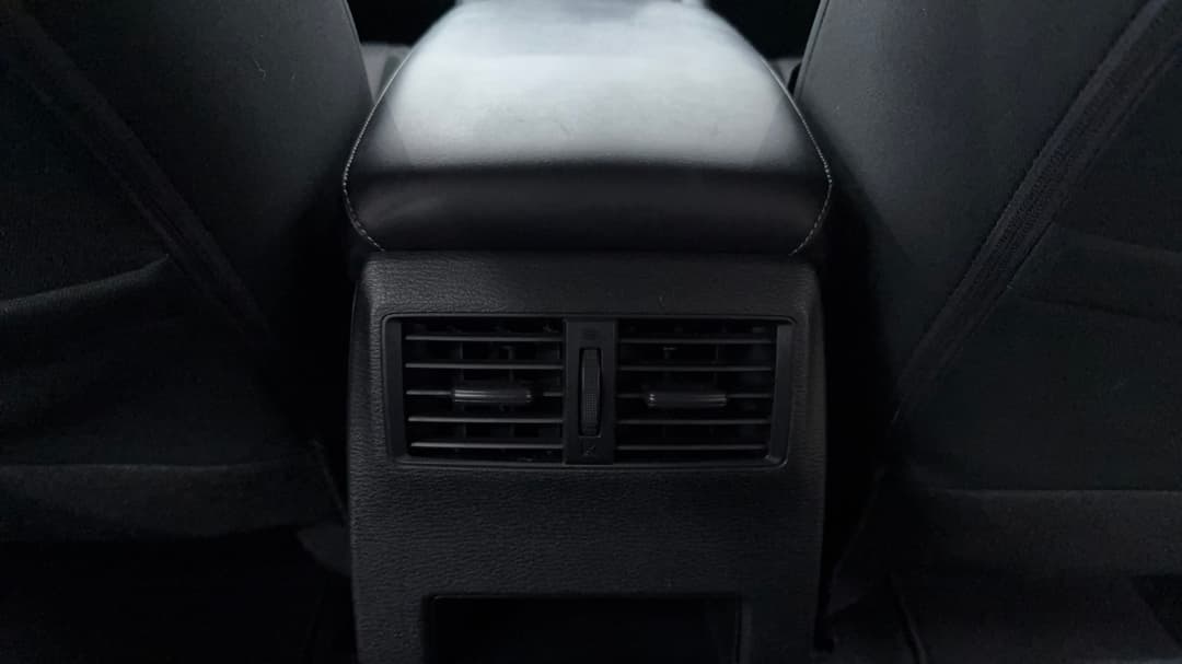 Rear A/C Vent