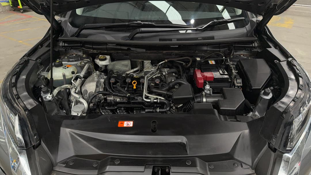 Open Bonnet (Engine)