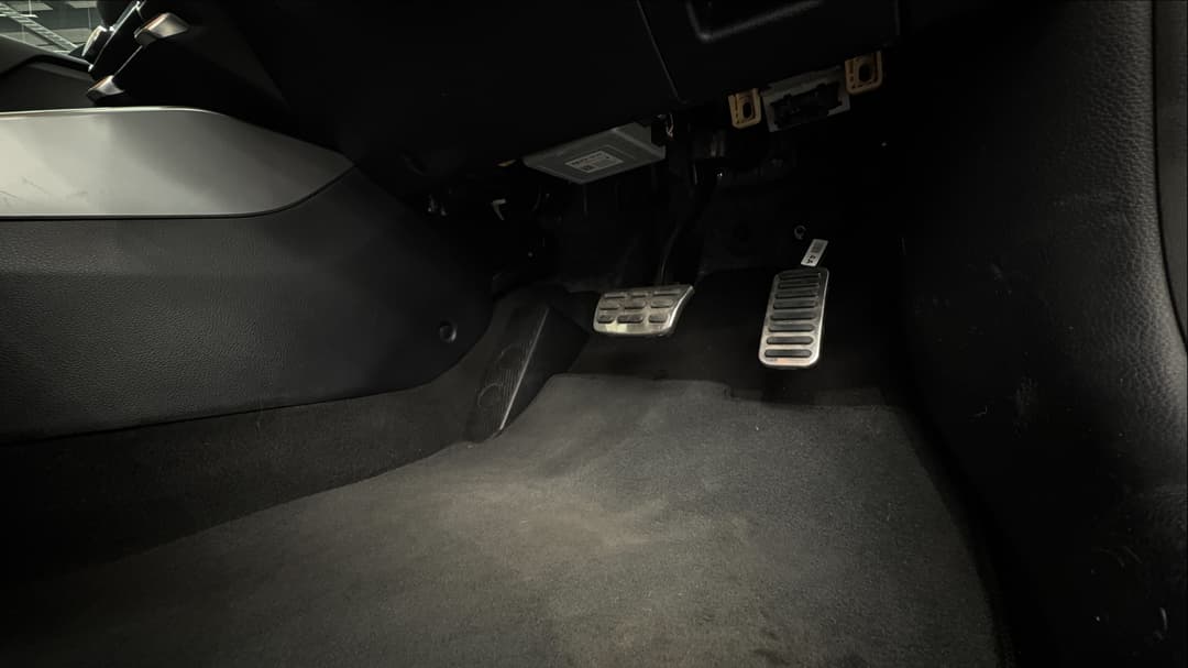 2021 Kia Stonic Gt-line, Automatic, 74244 km, Pedals and Footmat