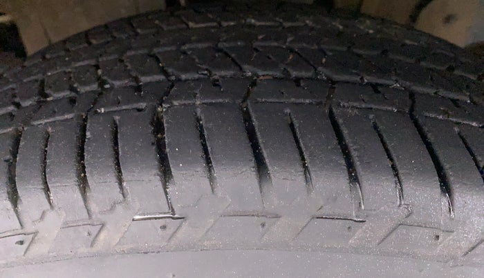 2020 Mahindra Scorpio S5, Diesel, Manual, 51,787 km, Left Front Tyre Tread