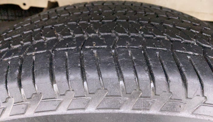 2020 Mahindra Scorpio S5, Diesel, Manual, 51,787 km, Right Rear Tyre Tread