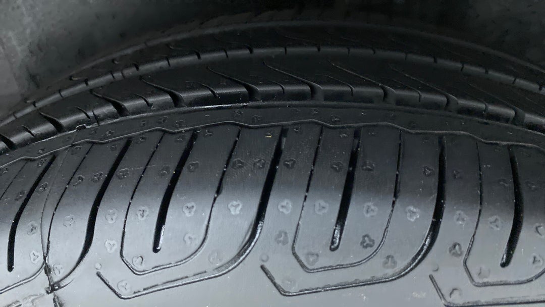 Left Rear Tyre Tread
