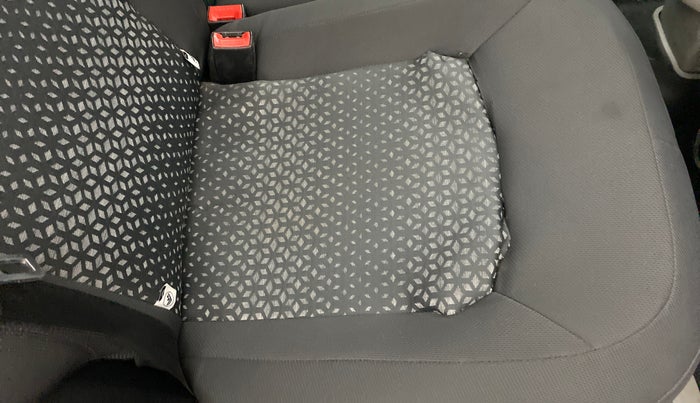2018 Tata NEXON XZA+ 1.5, Diesel, Automatic, 64,609 km, Second-row right seat - Cover slightly torn