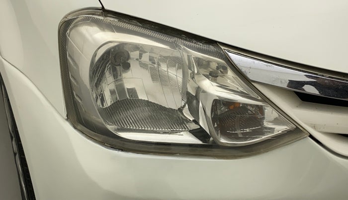 2012 Toyota Etios G, Petrol, Manual, 59,289 km, Right headlight - Minor scratches