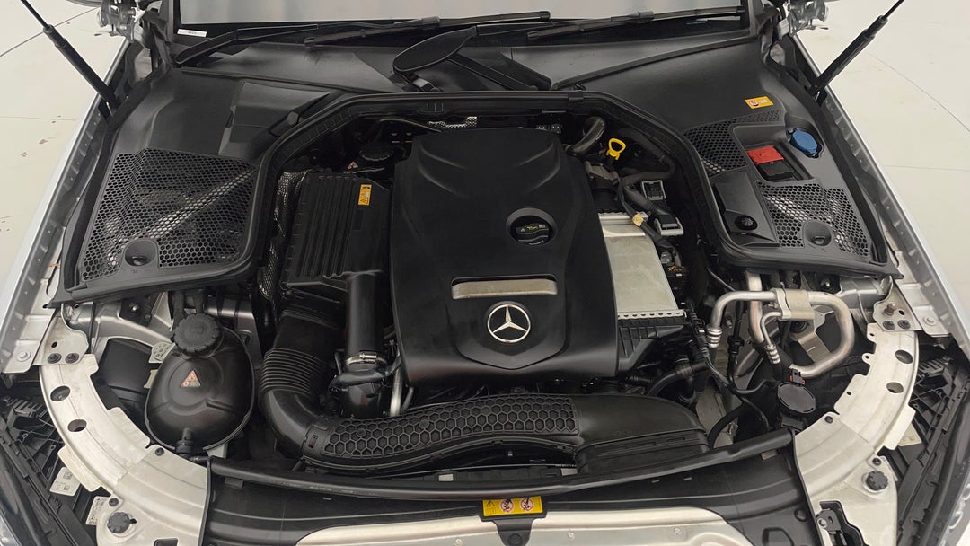 Open Bonnet (Engine)