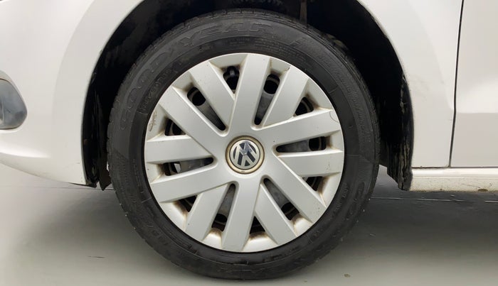 2014 Volkswagen Vento COMFORTLINE TSI AT, Petrol, Automatic, 40,575 km, Left Front Wheel