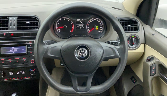 2014 Volkswagen Vento COMFORTLINE TSI AT, Petrol, Automatic, 40,575 km, Steering Wheel Close Up