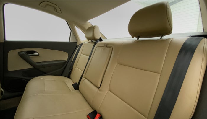 2014 Volkswagen Vento COMFORTLINE TSI AT, Petrol, Automatic, 40,575 km, Right Side Rear Door Cabin