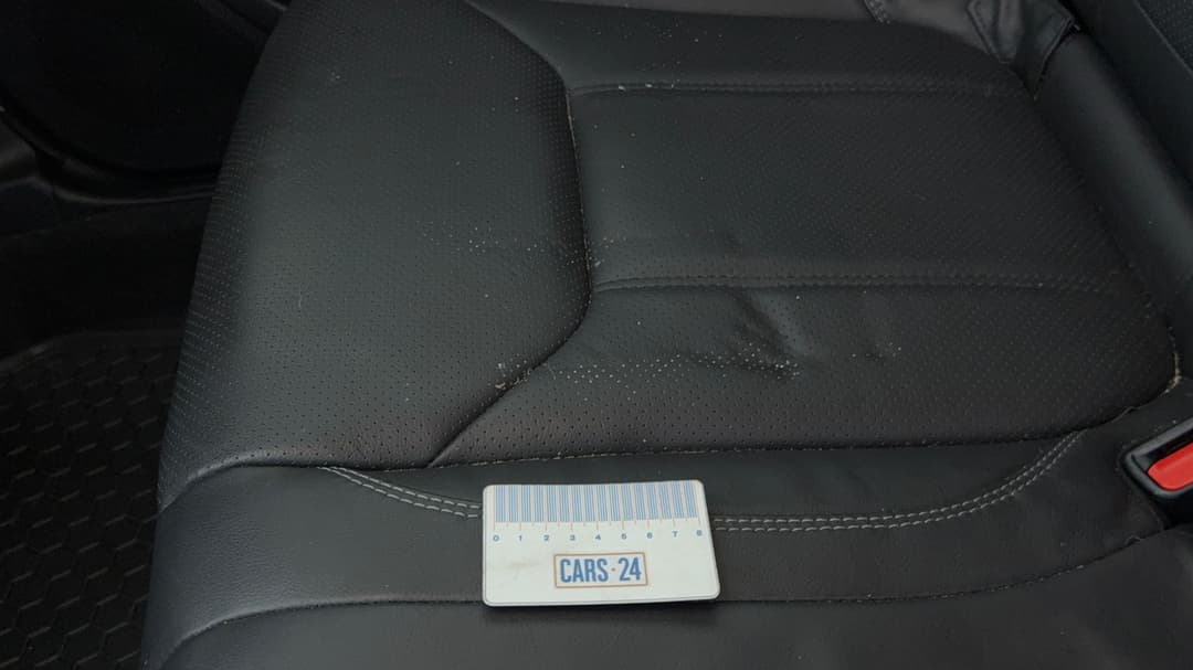 2019 Subaru Forester 2.5i-s (AWD), Automatic, 68499 km, Seats Rear RHS Stain