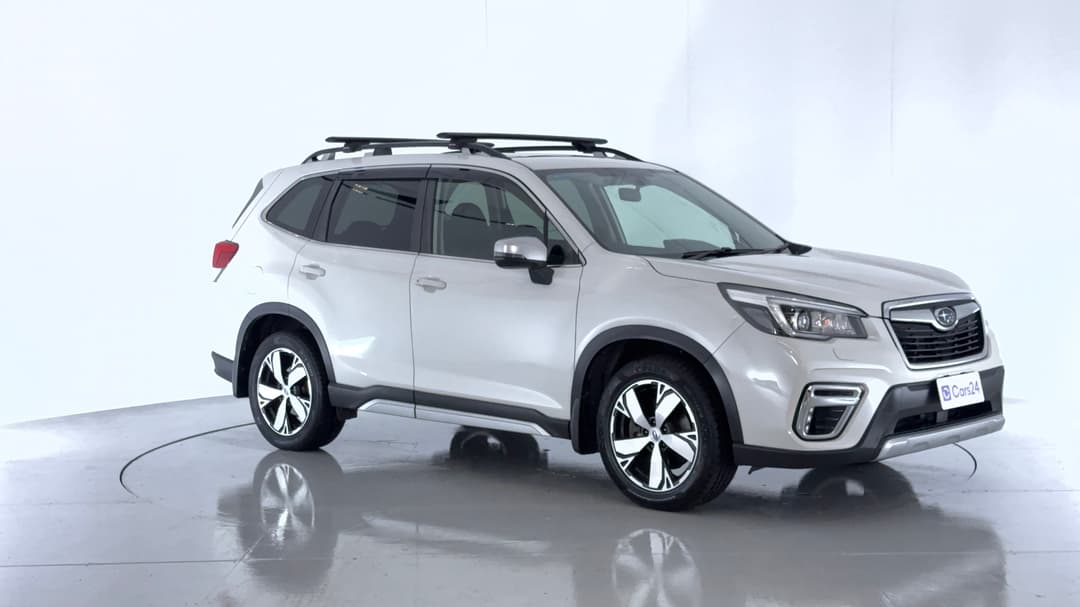 2019 Subaru Forester 2.5i-s (AWD), Automatic, 68499 km, Right Front Diagonal (45- Degree) View