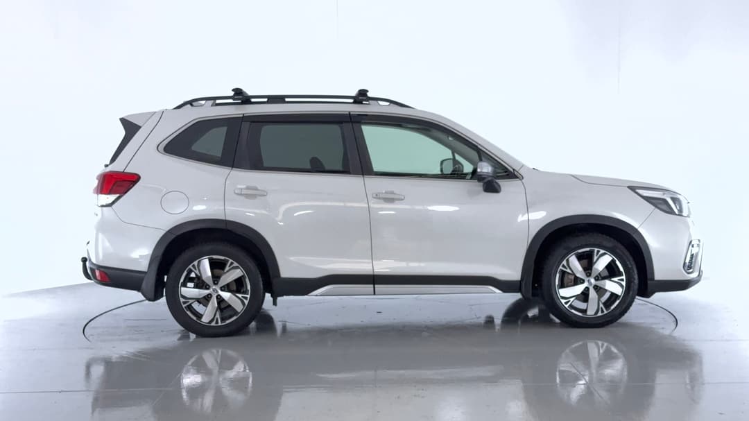2019 Subaru Forester 2.5i-s (AWD), Automatic, 68499 km, Right Side View