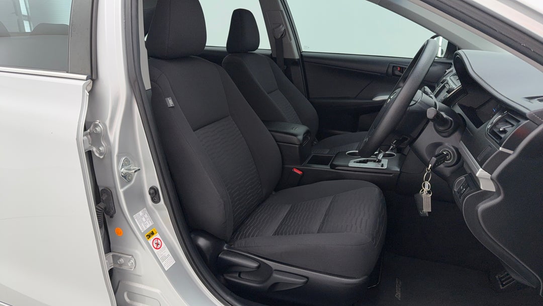 2017 Toyota Camry Altise, Automatic, 104571 km, Right Side Front Door Cabin View