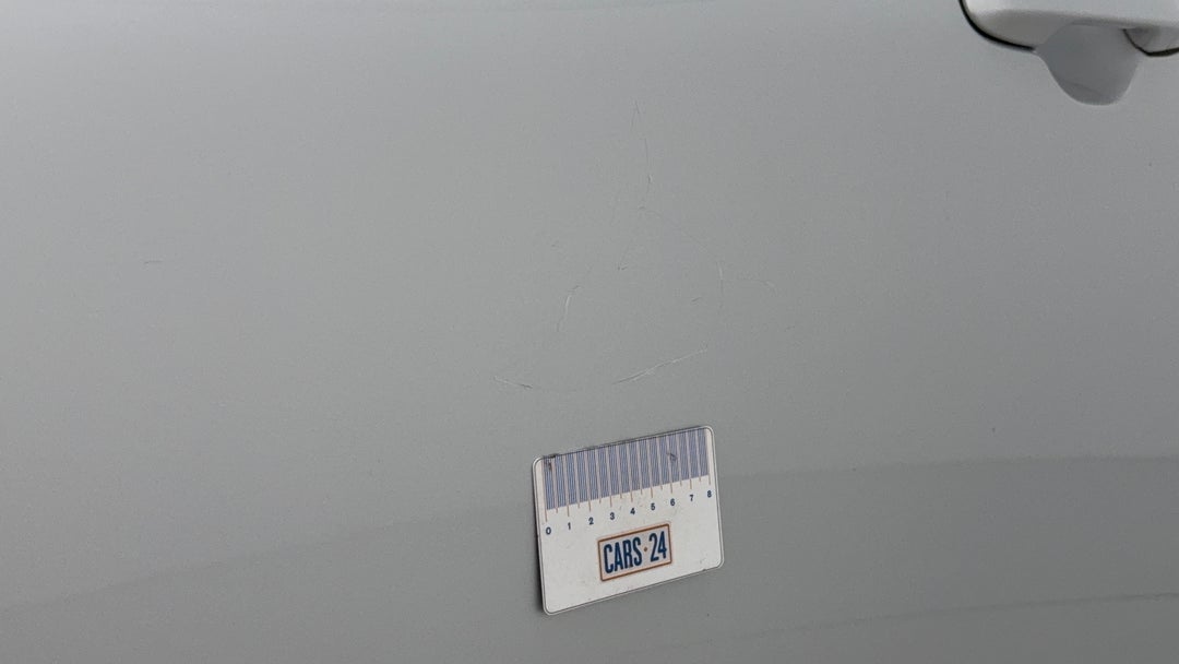 2017 Toyota Camry Altise, Automatic, 104571 km, Doors Front LHS Scratch