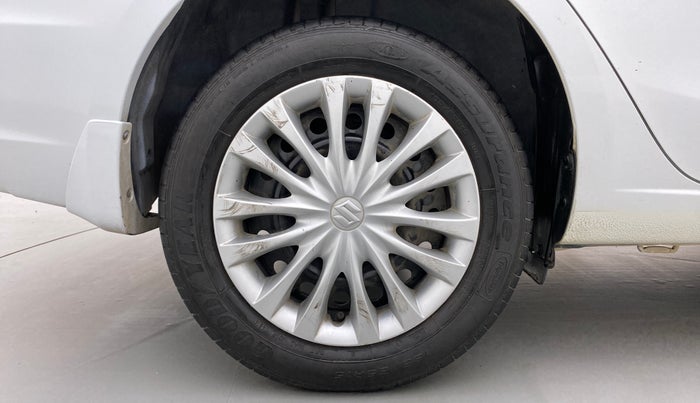 2014 Maruti Ciaz VXI PLUS, Petrol, Manual, 44,229 km, Right Rear Wheel