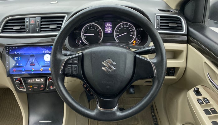 2014 Maruti Ciaz VXI PLUS, Petrol, Manual, 44,229 km, Steering Wheel Close Up