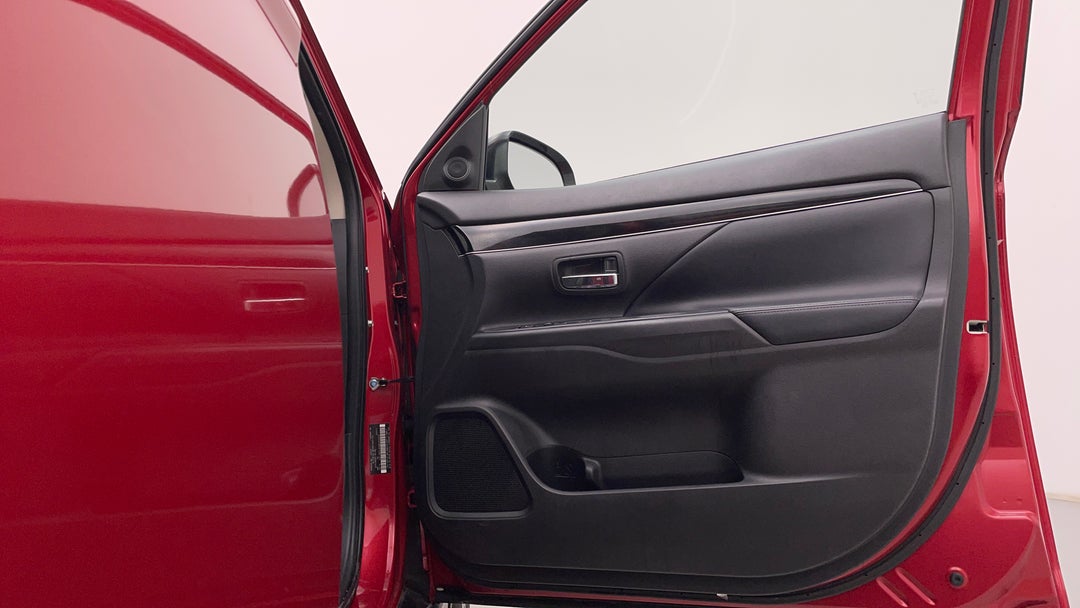 2018 Mitsubishi Outlander Ls 7 Seat (awd), Automatic, 116491 km, Speaker View