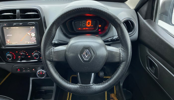 2017 Renault Kwid RXT 1.0 AMT, Petrol, Automatic, 38,185 km, Steering Wheel Close Up