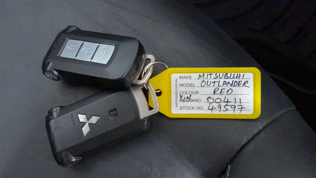 2017 Mitsubishi Outlander Exceed Phev, Automatic, 149436 km, Key Close-up