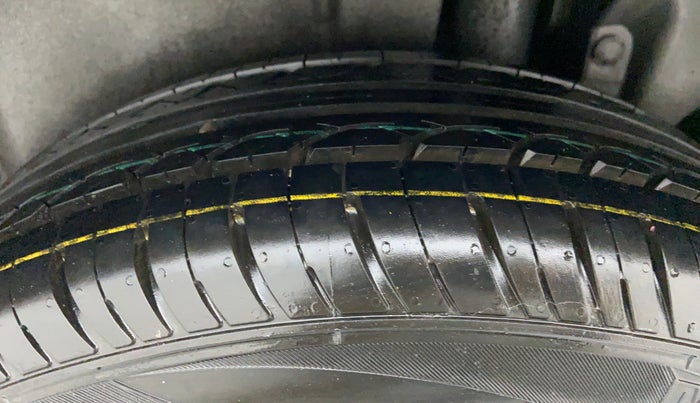 2012 Maruti Ertiga VDI, Diesel, Manual, 1,86,758 km, Left Rear Tyre Tread