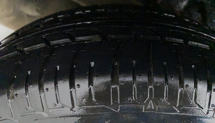 2017 Tata Zest XT RT, Petrol, Manual, 39,609 km, Left Rear Tyre Tread