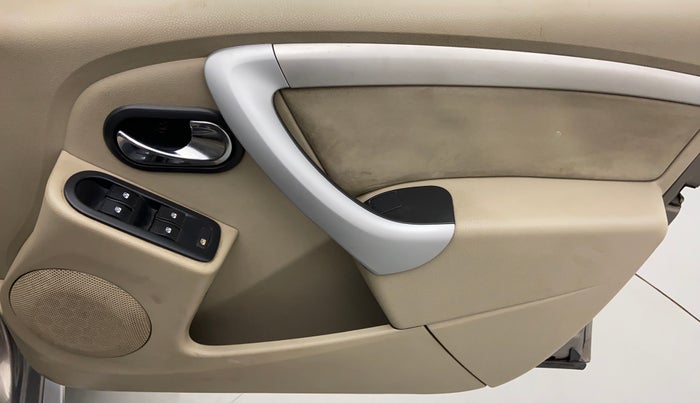 2014 Nissan Terrano XL PLUS 85 PS DEISEL, Diesel, Manual, 95,918 km, Driver Side Door Panels Control