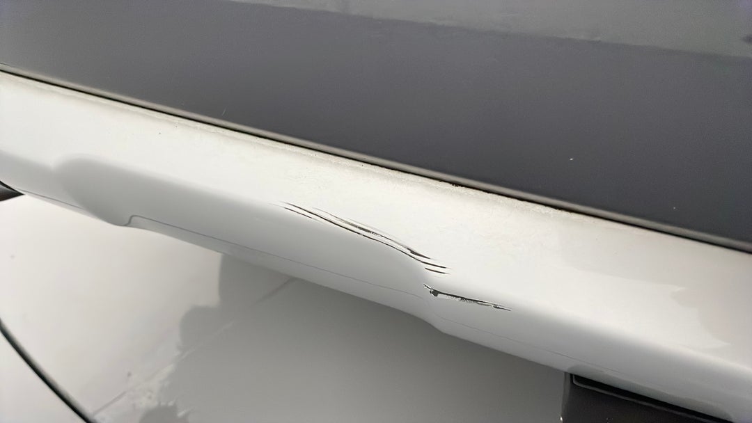 Bumper Rear Scratch
