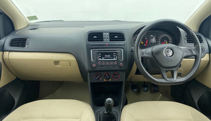 2017 Volkswagen Ameo COMFORTLINE 1.2, Petrol, Manual, 47,917 km, Dashboard