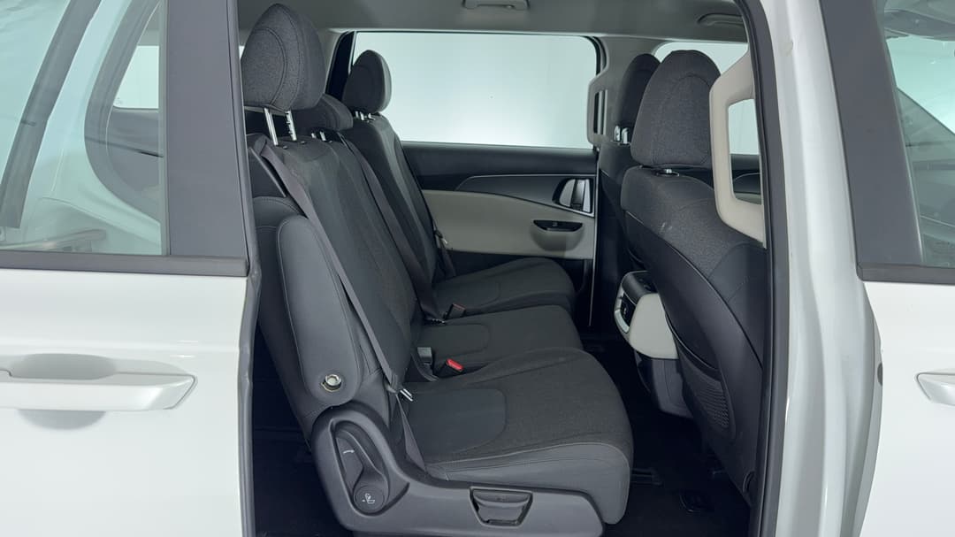 2022 Kia Carnival S, Automatic, 87422 km, Right Side Rear Door Cabin View