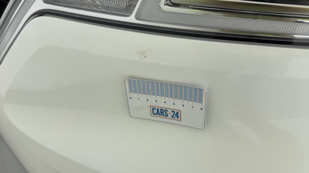 2022 Kia Carnival S, Automatic, 87422 km, Bumper Front Scratch