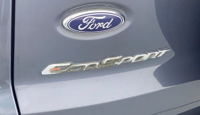 2017 Ford Ecosport 1.5 TITANIUM TI VCT AT, Petrol, Automatic, 29,542 km, Rear monogram/logo - Slight discoloration