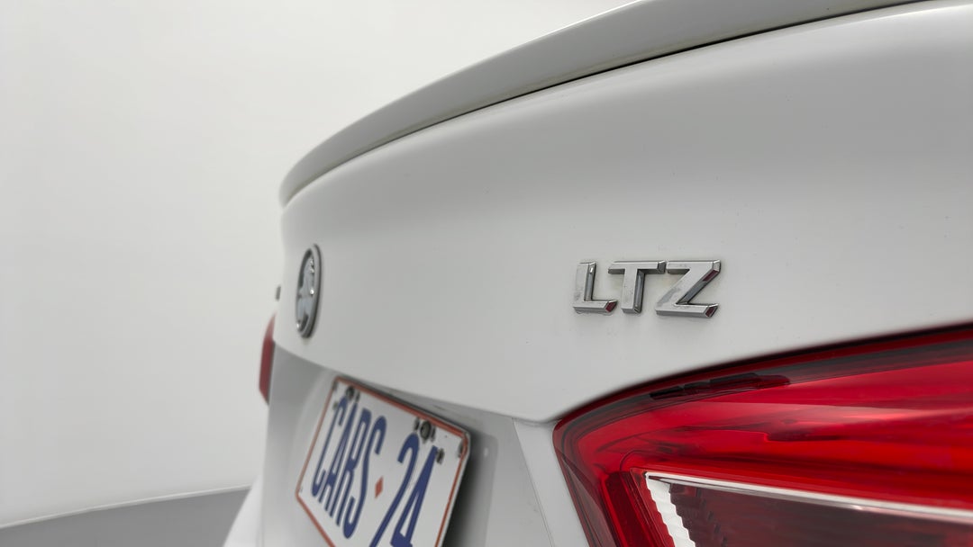 Badge (Boot Right Side)