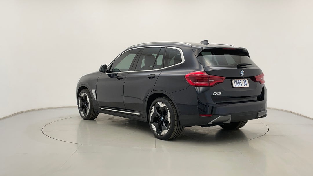 Left Back Diagonal (45- Degree) View